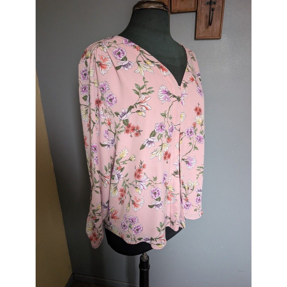 41 Hawthorne Floral Pink V-Neck Women's Blouse